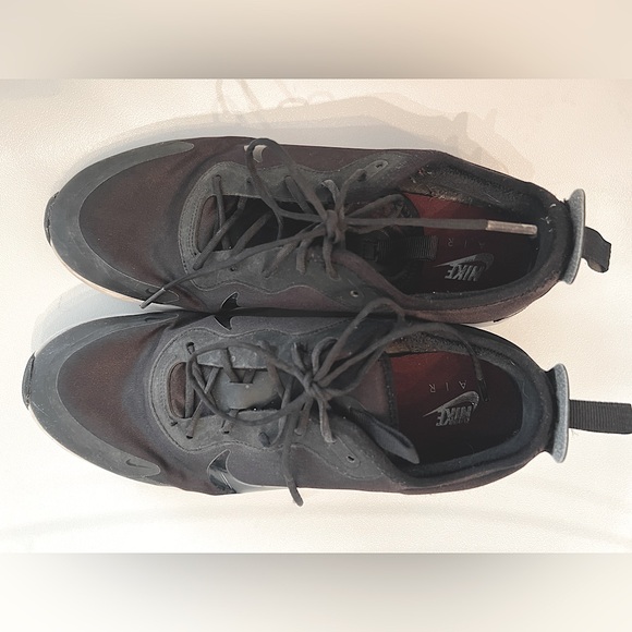 Nike Air Max - lightly used but in amazing condition! - Picture 3 of 8